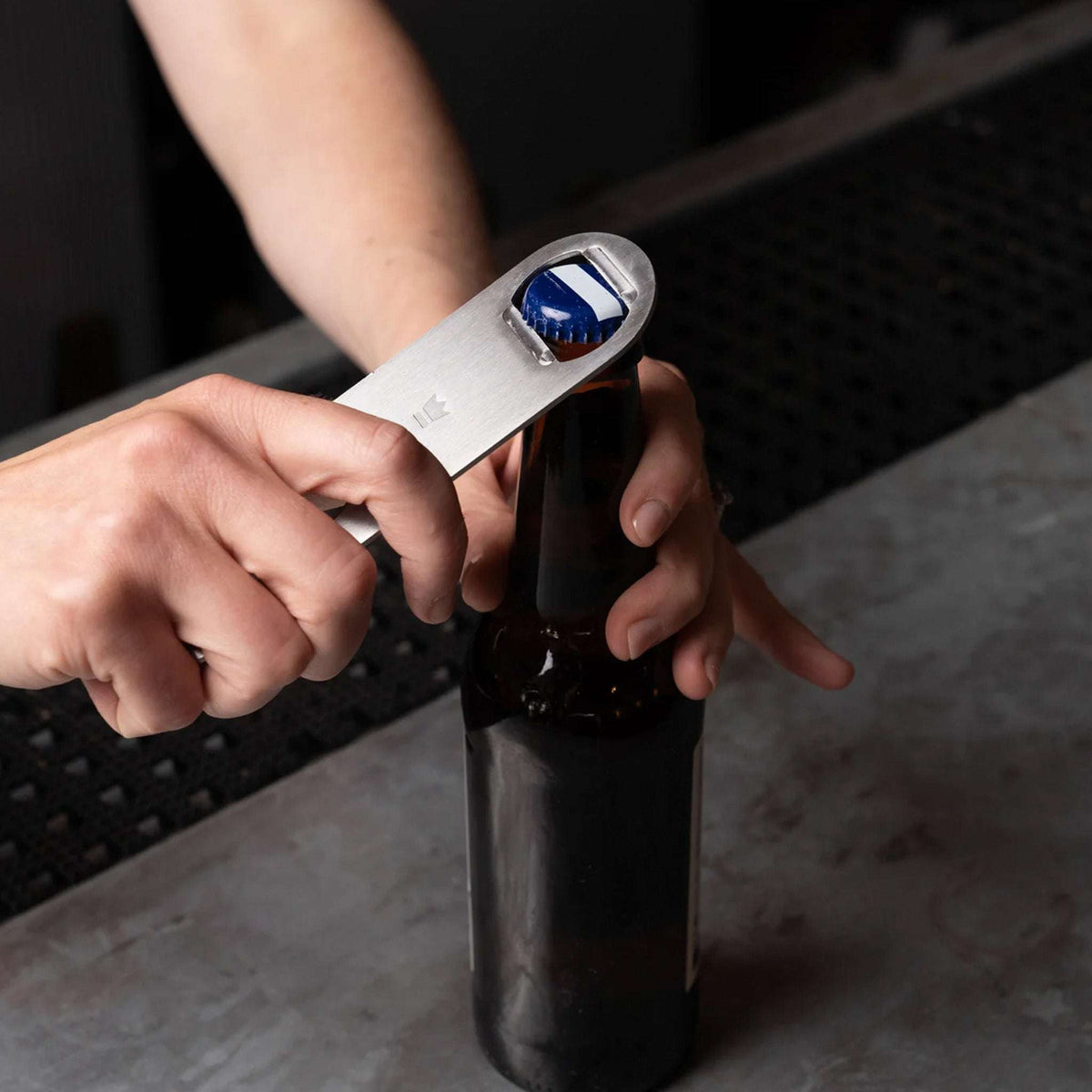 Destapador de Bar Church Key, Acero Cantina Tuls