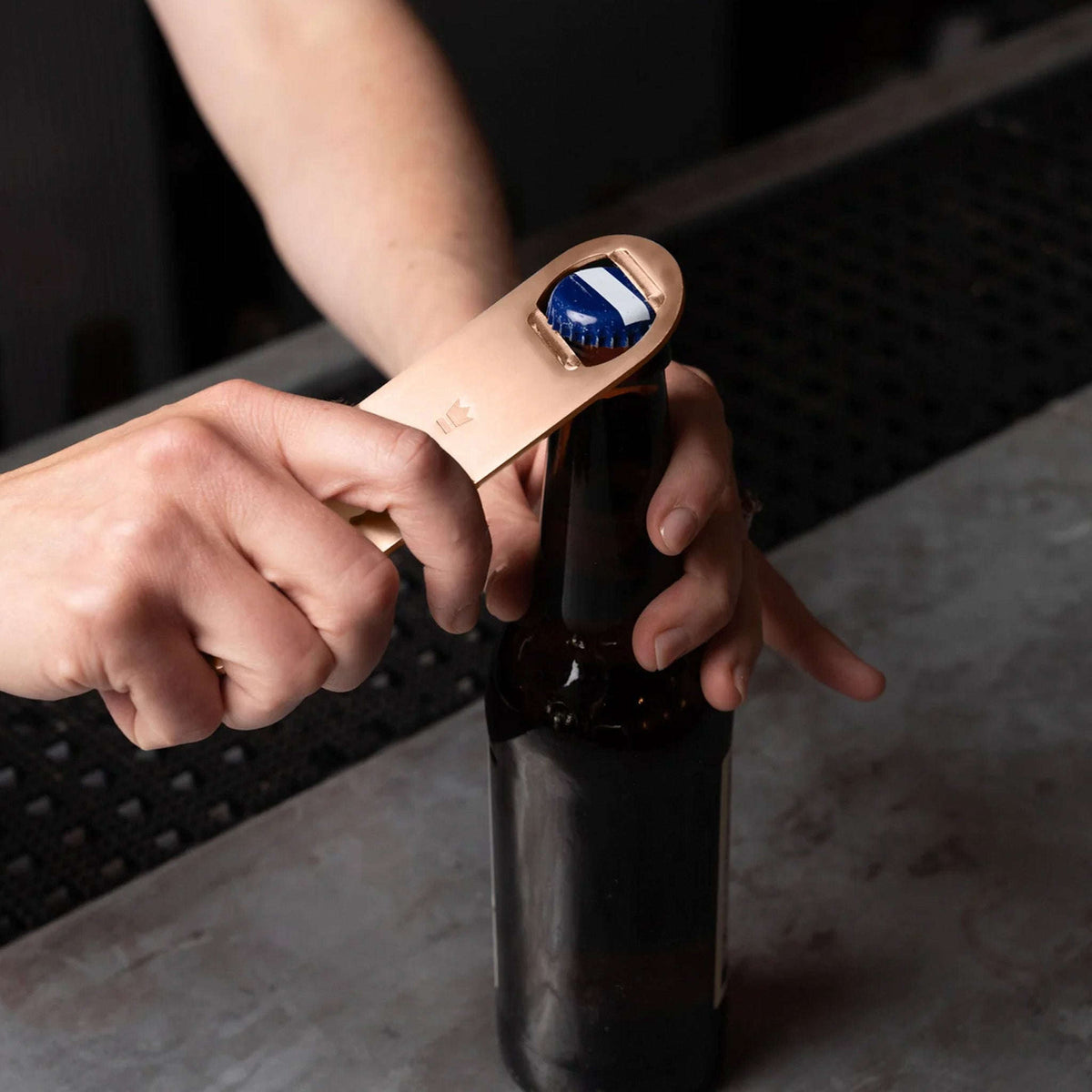 Destapador de Bar Church Key, Cobre Cantina Tuls